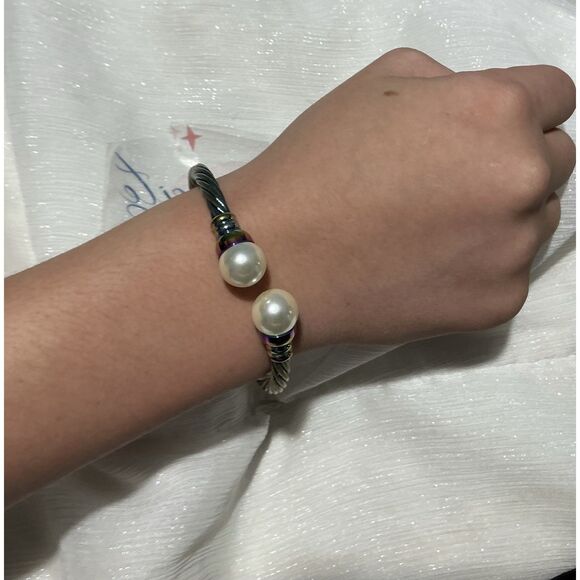 🌈 Iridescent Pearl Cuff Bracelet – Stainless Steel Rainbow Cable Design” - Picture 11 of 16